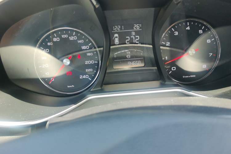 Used MG 6 2017 20T Manual Elite Smart Connect Version China V Standard Odometer Close Up