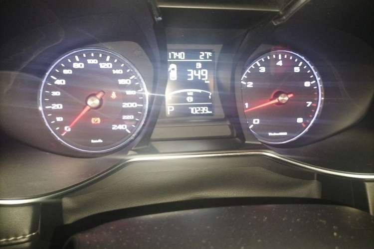 Used MG 6 2017 20T Automatic Luxury Smart Connect Version China V Standard Odometer Close Up