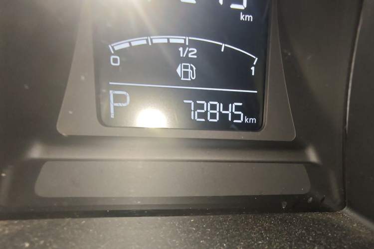 Used MG 6 2017 20T Automatic Luxury Smart Connect Version China V Standard Odometer Close Up