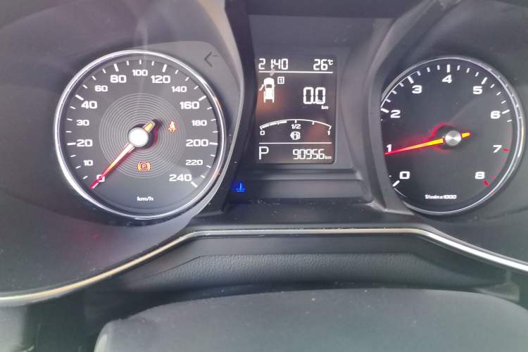 Used MG 6 2017 20T Automatic Luxury Smart Connect Version China V Standard Odometer Close Up