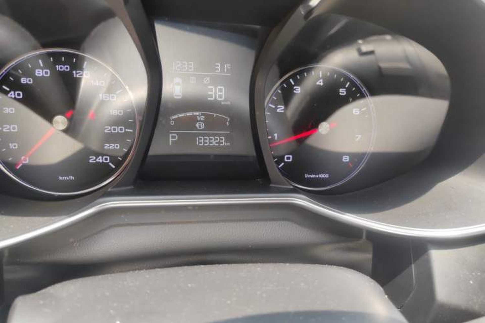 Used MG 6 2017 20T Automatic Elite Smart Connect Version China V Standard Odometer Close Up