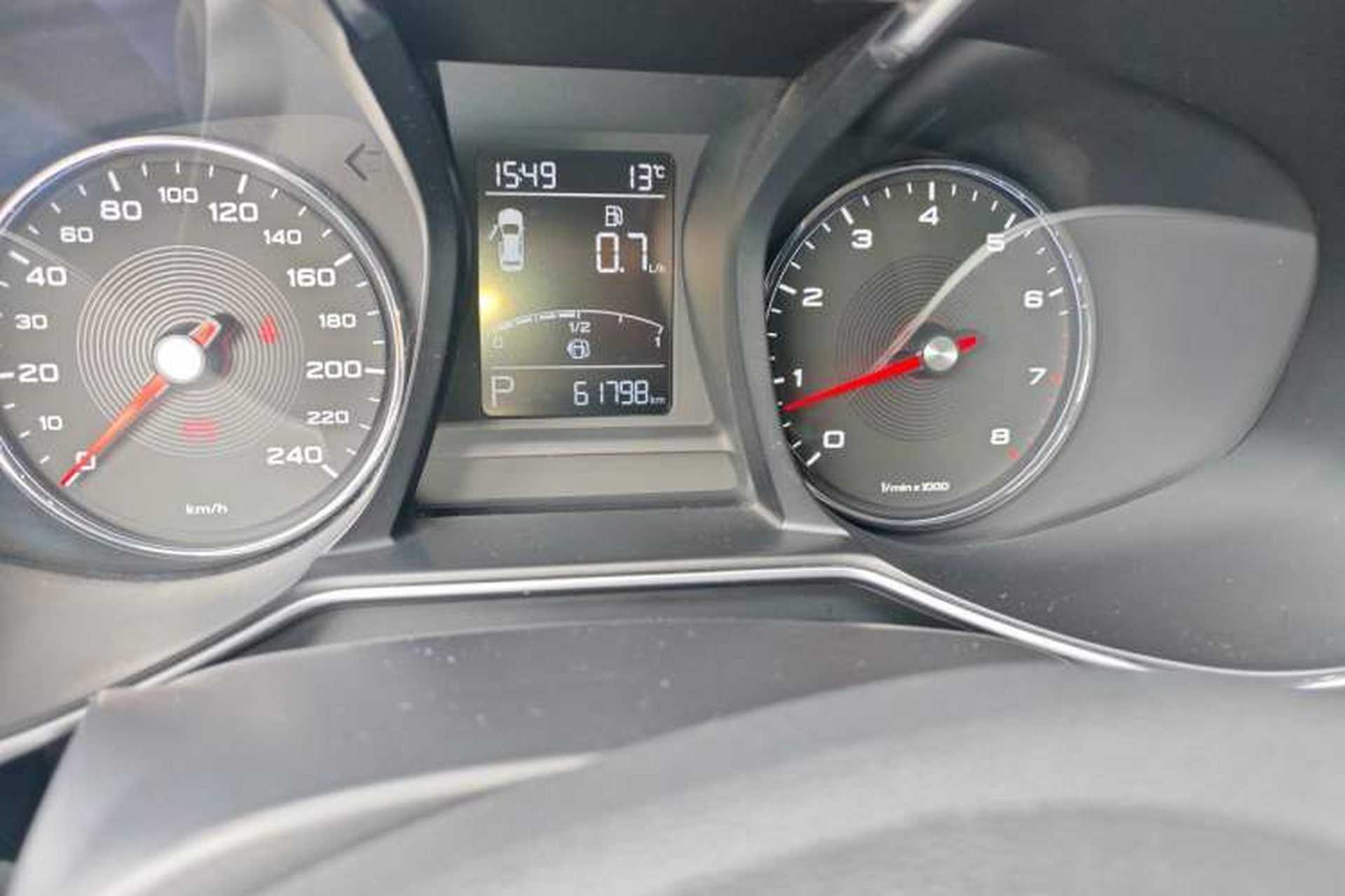 Used MG 6 2017 20T Automatic Prestige Internet Edition China V Standard Odometer Close Up