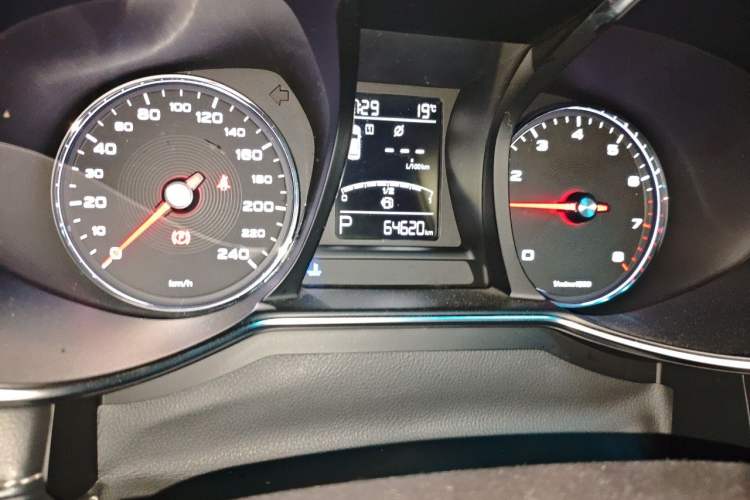 Used MG 6 2017 20T Automatic Prestige Internet Edition China V Standard Odometer Close Up