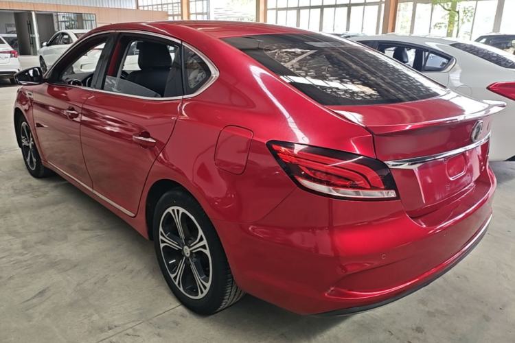 Used MG 6 2017 20T Automatic Luxury Smart Connect Version China V Standard Rear Left 45 Deg