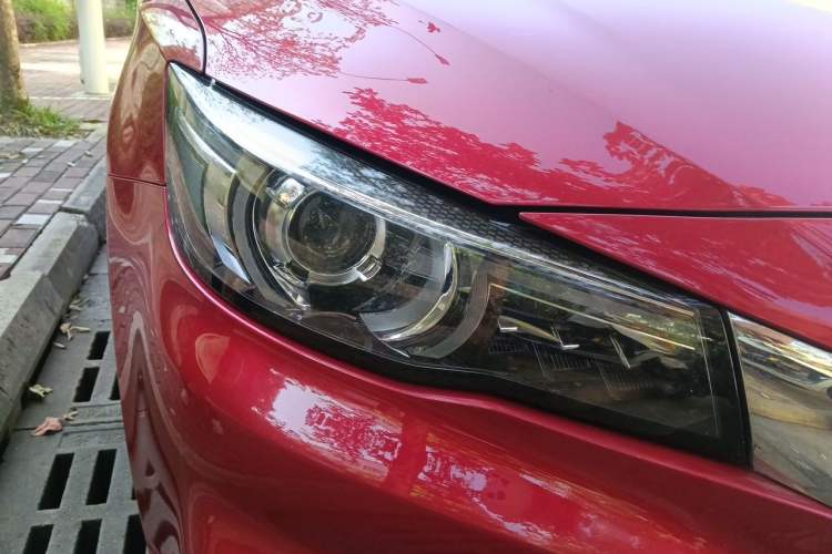Used MG 6 2017 20T Automatic Luxury Smart Connect Version China V Standard Right Front Headlight