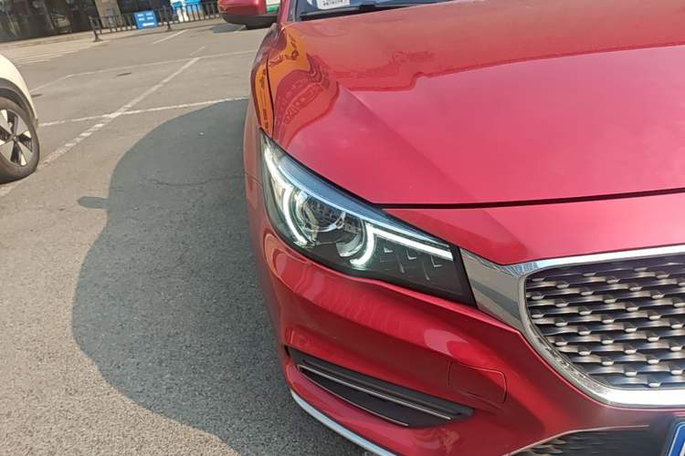 Used MG 6 2017 20T Automatic Luxury Smart Connect Version China V Standard Right Front Headlight