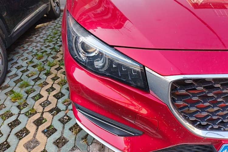Used MG 6 2017 20T Automatic Trophy Prestige Internet Edition China V Standard Right Front Headlight