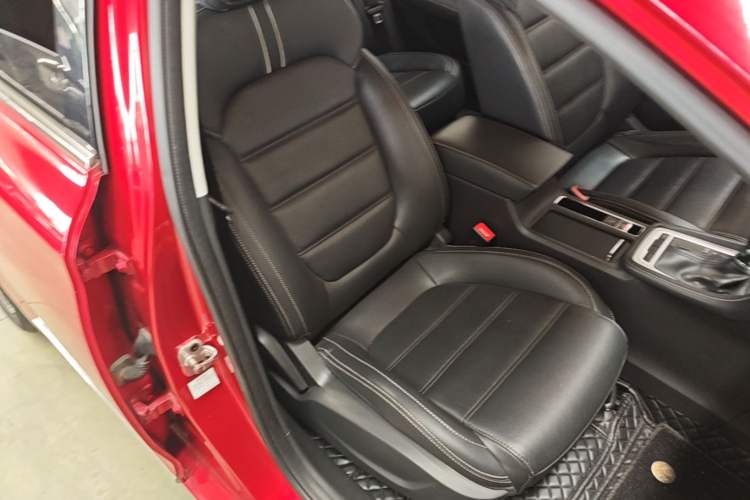 Used MG 6 2017 20T Automatic Luxury Smart Connect Version China V Standard Right Front Seat