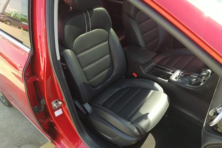 Used MG 6 2017 20T Automatic Luxury Smart Connect Version China V Standard Right Front Seat