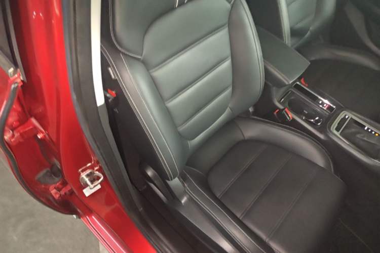 Used MG 6 2017 20T Automatic Luxury Smart Connect Version China V Standard Right Front Seat