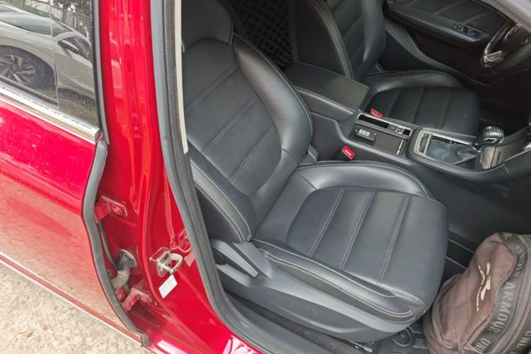 Used MG 6 2017 20T Automatic Luxury Smart Connect Version China V Standard Right Front Seat