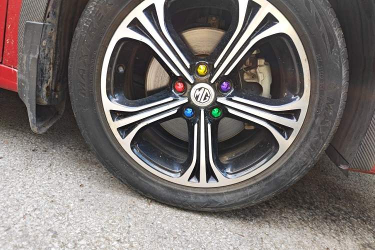 Used MG 6 2017 20T Manual Luxury Smart Connect Version China V Standard Right Front Wheel Hub