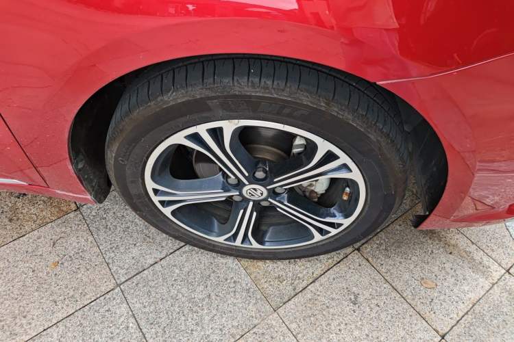 Used MG 6 2017 20T Automatic Luxury Smart Connect Version China V Standard Right Front Wheel Hub