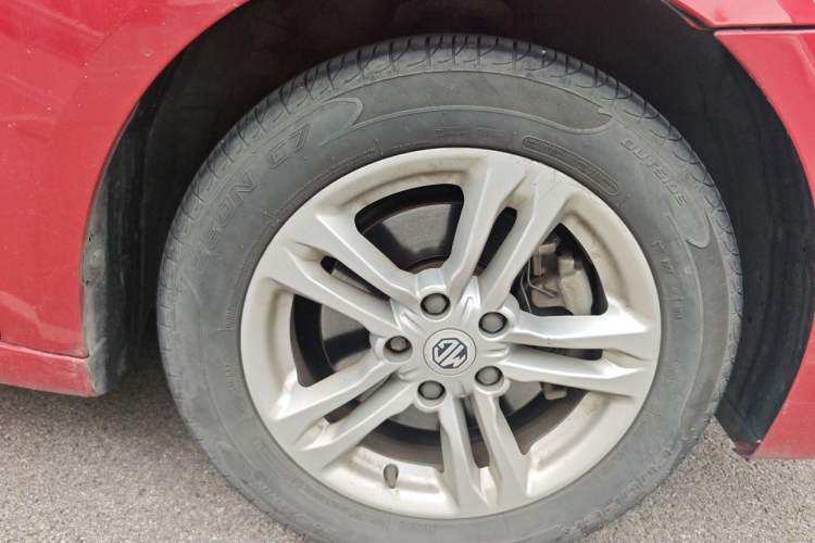 Used MG 6 2017 20T Automatic Elite Smart Connect Version China V Standard Right Front Wheel Hub