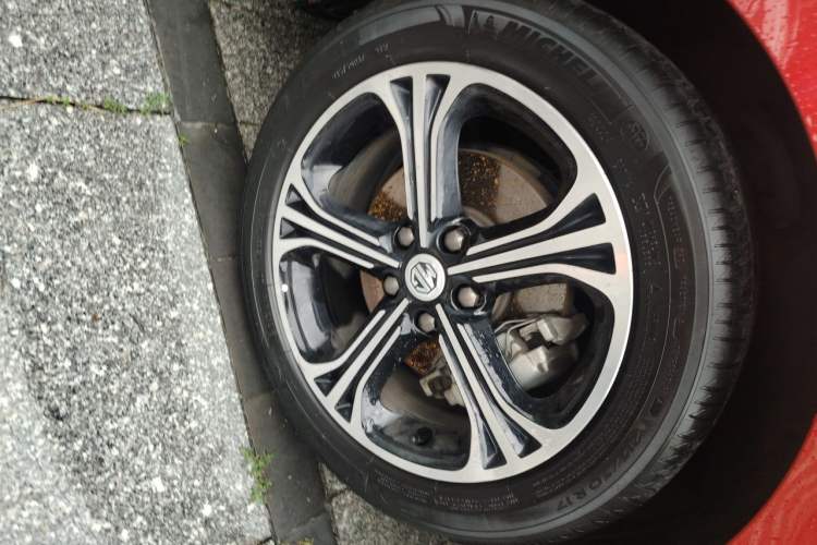 Used MG 6 2017 20T Automatic Luxury Smart Connect Version China V Standard Right Front Wheel Hub