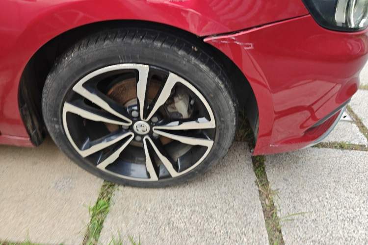 Used MG 6 2017 20T Automatic Trophy Prestige Internet Edition China V Standard Right Front Wheel Hub
