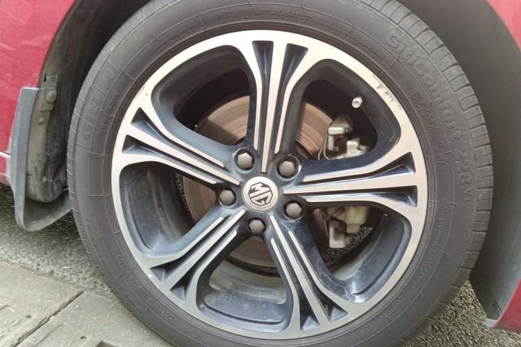 Used MG 6 2017 20T Automatic Luxury Smart Connect Version China V Standard Right Front Wheel Hub