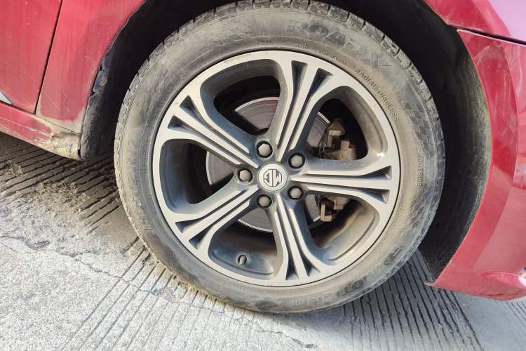 Used MG 6 2017 20T Automatic Luxury Smart Connect Version China V Standard Right Front Wheel Hub