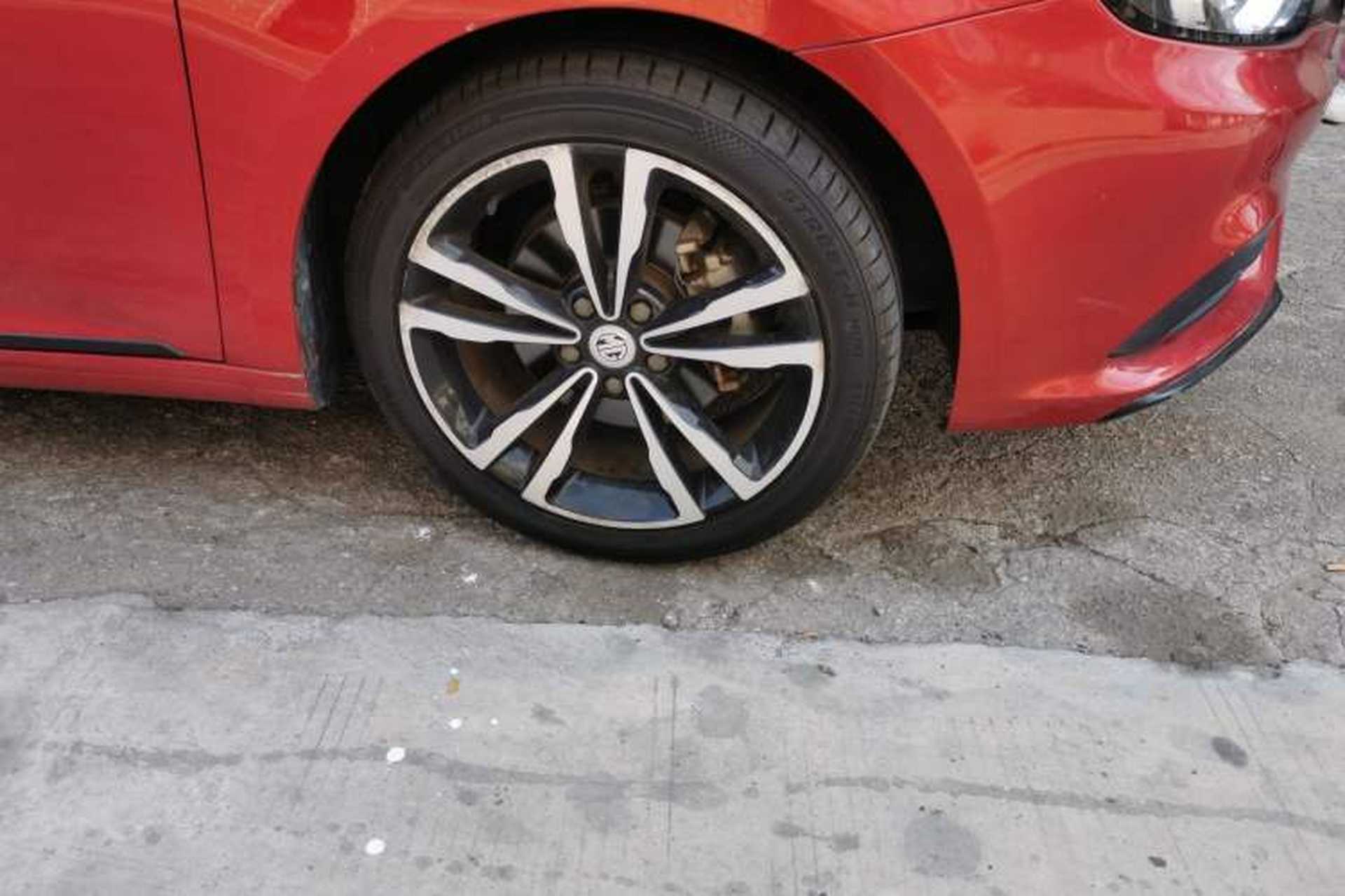 Used MG 6 2017 20T Automatic Trophy Prestige Internet Edition China V Standard Right Front Wheel Hub