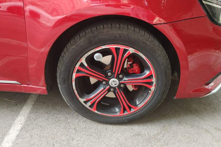 Used MG 6 2017 20T Automatic Luxury Smart Connect Version China V Standard Right Front Wheel Hub