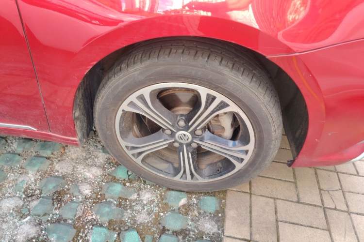 Used MG 6 2017 20T Manual Luxury Smart Connect Version China V Standard Right Front Wheel Hub