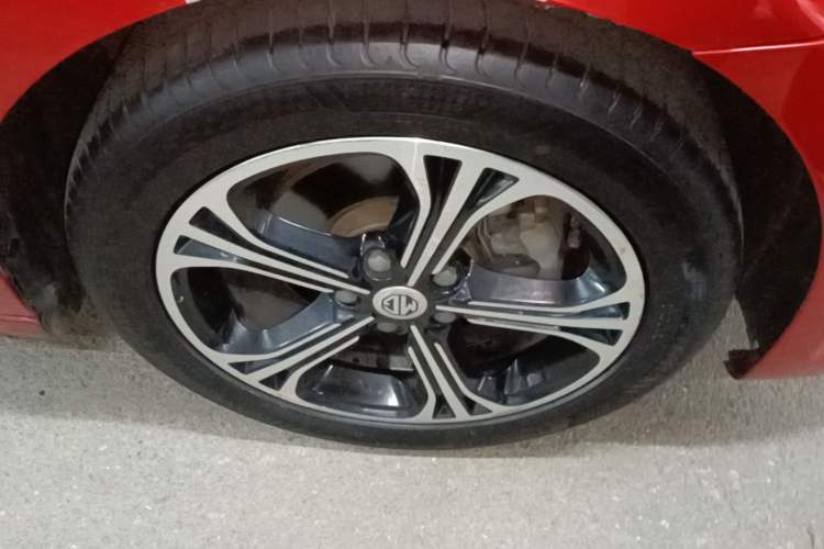 Used MG 6 2017 20T Automatic Luxury Smart Connect Version China V Standard Right Front Wheel Hub