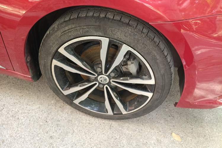 Used MG 6 2017 20T Automatic Trophy Prestige Internet Edition China V Standard Right Front Wheel Hub