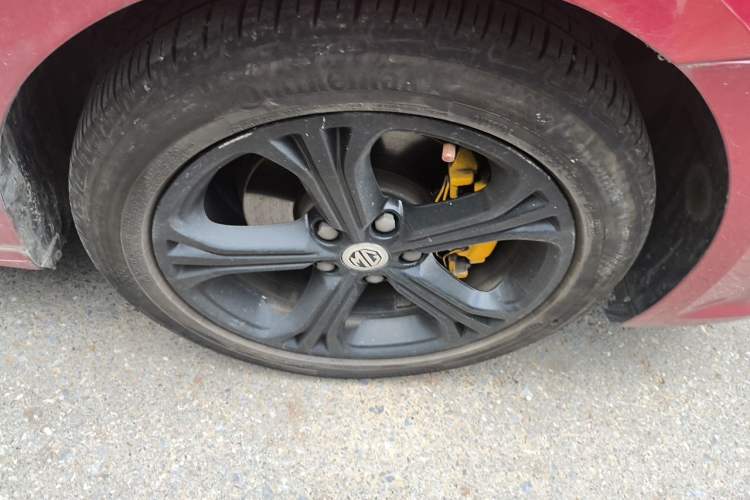 Used MG 6 2017 20T Manual Luxury Smart Connect Version China V Standard Right Front Wheel Hub