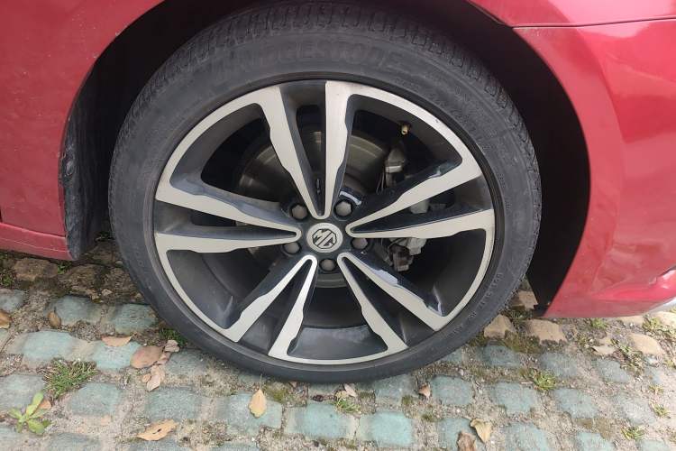 Used MG 6 2017 20T Automatic Trophy Prestige Internet Edition China V Standard Right Front Wheel Hub