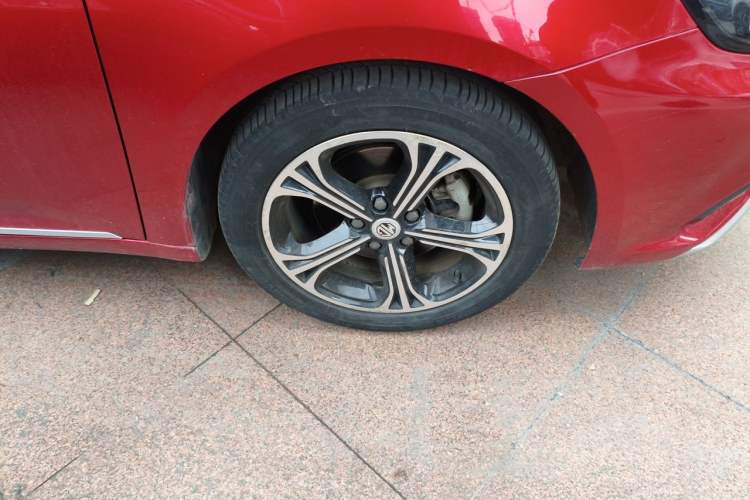 Used MG 6 2017 20T Automatic Luxury Smart Connect Version China V Standard Right Front Wheel Hub