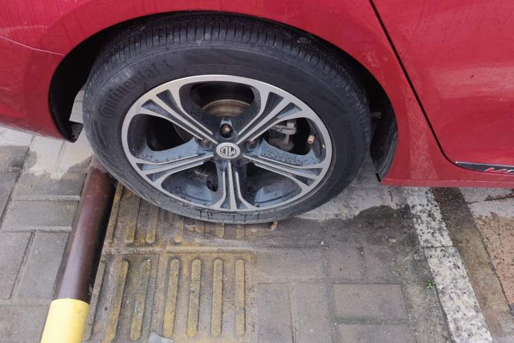 Used MG 6 2017 20T Automatic Luxury Smart Connect Version China V Standard Right Rear Wheel Hub