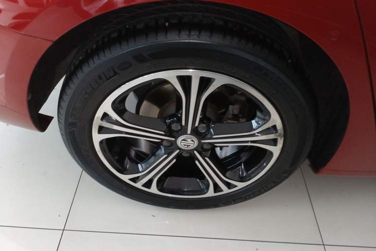 Used MG 6 2017 20T Automatic Luxury Smart Connect Version China V Standard Right Rear Wheel Hub