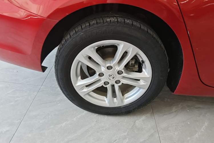 Used MG 6 2017 20T Automatic Elite Smart Connect Version China V Standard Right Rear Wheel Hub