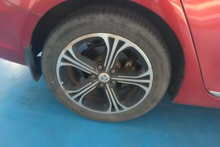 Used MG 6 2017 20T Automatic Luxury Smart Connect Version China V Standard Right Rear Wheel Hub