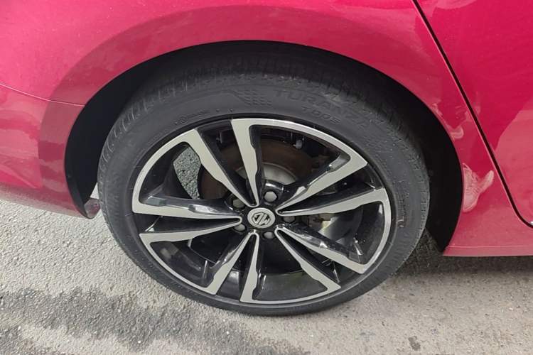 Used MG 6 2017 20T Automatic Trophy Prestige Internet Edition China V Standard Right Rear Wheel Hub