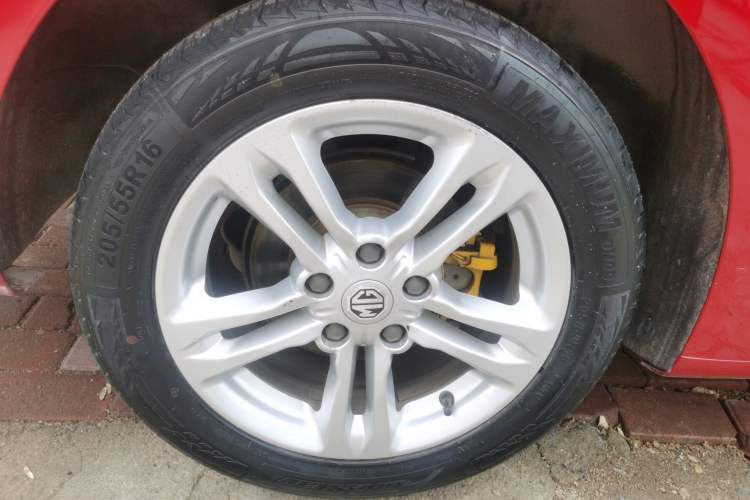 Used MG 6 2017 20T Automatic Elite Smart Connect Version China V Standard Right Rear Wheel Hub