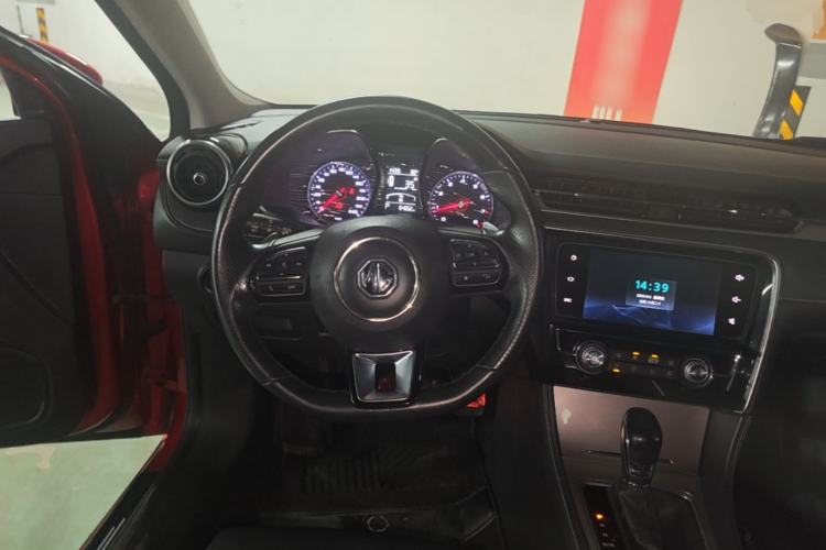 Used MG 6 2017 20T Automatic Luxury Smart Connect Version China V Standard Steering Wheel