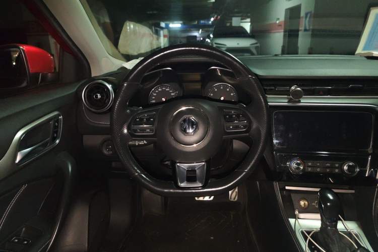Used MG 6 2017 20T Automatic Luxury Smart Connect Version China V Standard Steering Wheel