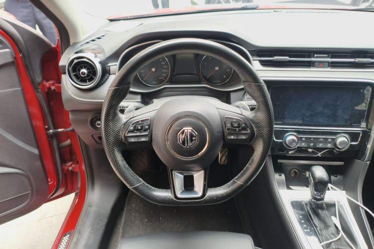 Used MG 6 2017 20T Automatic Luxury Smart Connect Version China V Standard Steering Wheel