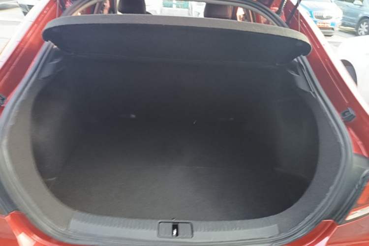 Used MG 6 2017 20T Automatic Trophy Prestige Internet Edition China V Standard Trunk