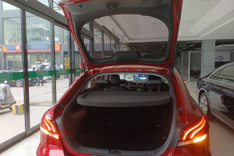 Used MG 6 2017 20T Automatic Luxury Smart Connect Version China V Standard Trunk