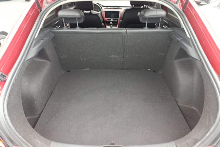 Used MG 6 2017 20T Automatic Trophy Super Sport Internet Edition China V Standard Trunk