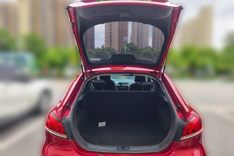 Used MG 6 2017 20T Automatic Luxury Smart Connect Version China V Standard Trunk
