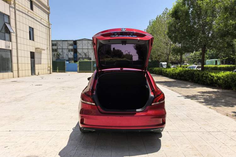 Used MG 6 2017 20T Automatic Trophy Prestige Internet Edition China V Standard Trunk