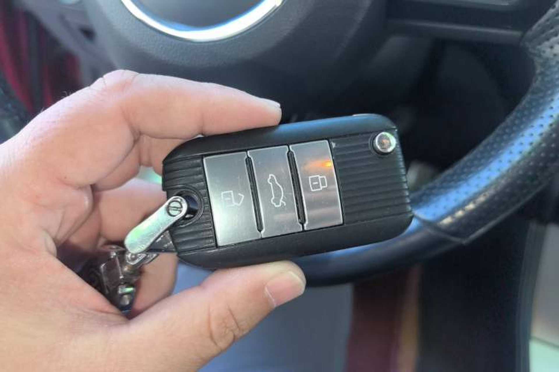 Used MG 6 2017 20T Automatic Luxury Smart Connect Version China V Standard Vehicle Key