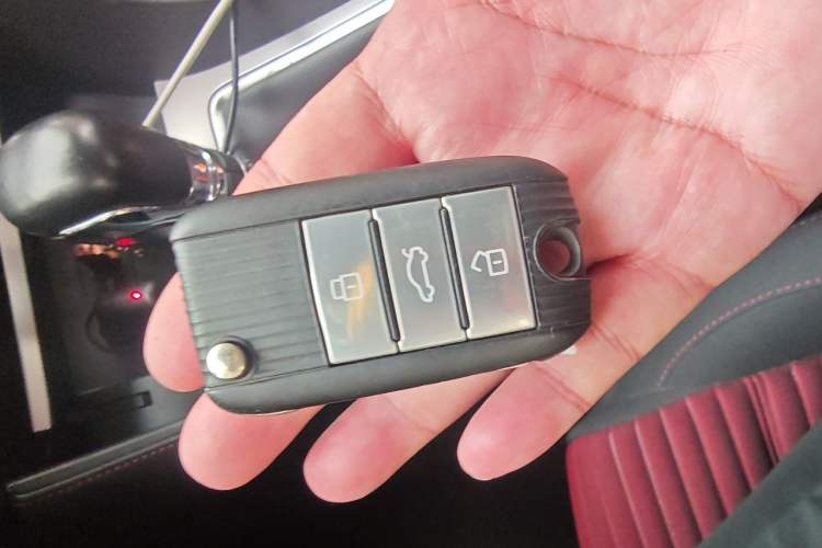 Used MG 6 2017 20T Automatic Elite Smart Connect Version China V Standard Vehicle Key