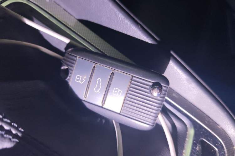Used MG 6 2017 20T Automatic Luxury Smart Connect Version China V Standard Vehicle Key