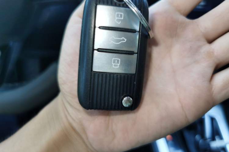 Used MG 6 2017 20T Automatic Luxury Smart Connect Version China V Standard Vehicle Key