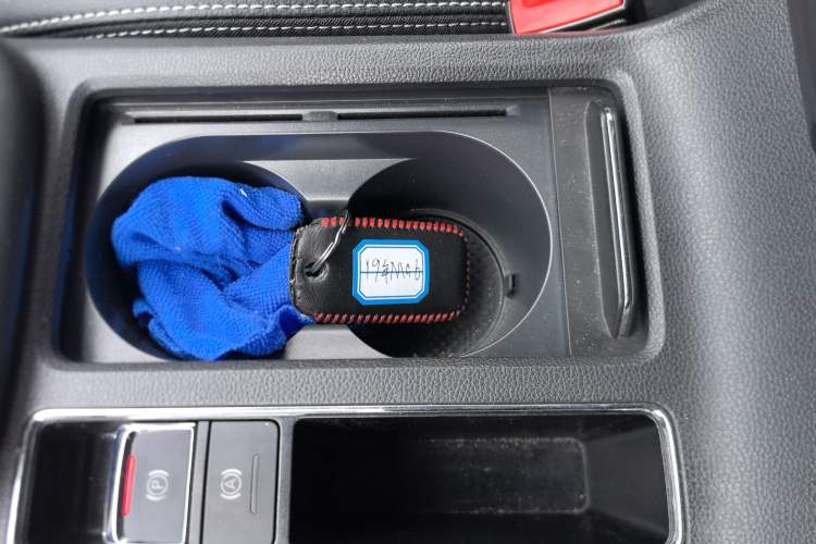 Used MG 6 2017 20T Automatic Luxury Smart Connect Version China V Standard Vehicle Key