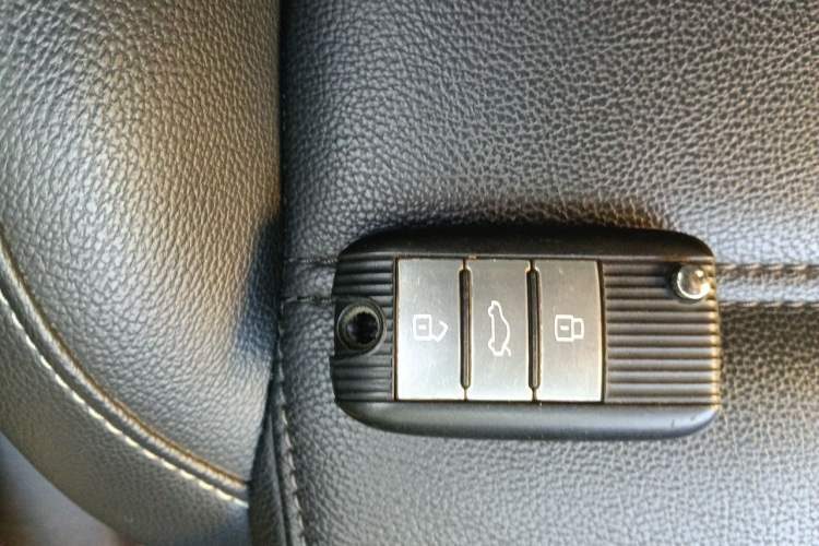 Used MG 6 2017 20T Automatic Luxury Smart Connect Version China V Standard Vehicle Key
